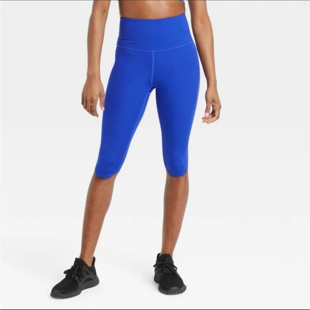 All In Motion Sculpt Ultra High-Rise Capri Leggings
